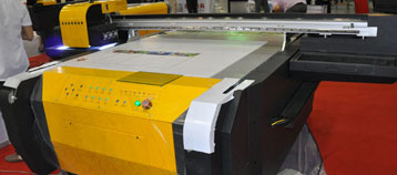 深圳龙润:打造UV平板打印机盛宴