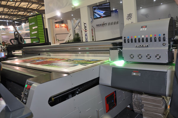 D·PES News – The 20th Shanghai International Ad & Sign Technology & Equipment Exhibition had its grand opening in Shanghai