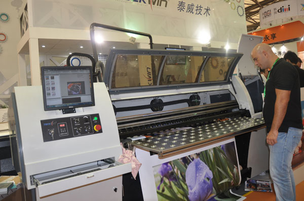 D·PES News – The 20th Shanghai International Ad & Sign Technology & Equipment Exhibition had its grand opening in Shanghai