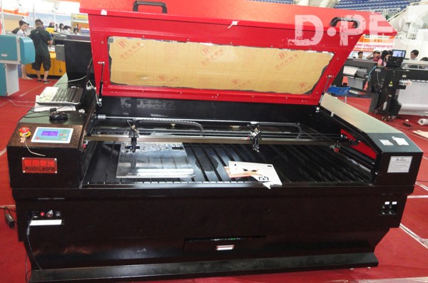 D·PES onsite report for VIETNAM INTERNATIONAL ADVERTISING EQUIPMENT AND TECHNOLOGY EXHIBITION D·PES onsite report for VIETNAM INTERNATIONAL ADVERTISING EQUIPMENT AND TECHNOLOGY EXHIBITION