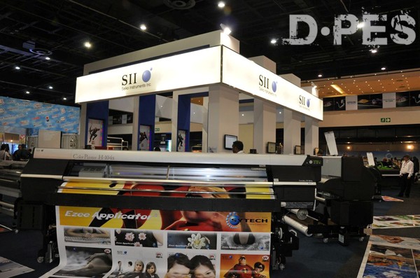 SYTECH SUPPLIES Showcased Products of Seiko, Graphtec and Ezee Applicator in 2012 Sign 