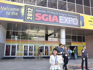 迪培思特派记者亲赴SGIA 2012丝网印刷展会场
