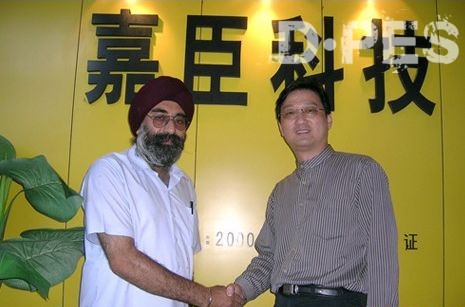 安徽嘉臣智能数控科技有限公司董事长成峰 安徽嘉臣智能数控科技有限公司董事长成峰