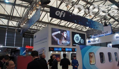 EFI以“机场”主题展出各类UV创意应用 EFI以“机场”主题展出各类UV创意应用