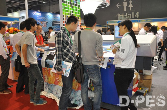 FD5导带万能数码印花机(FD5-1600C) FD5导带万能数码印花机(FD5-1600C)